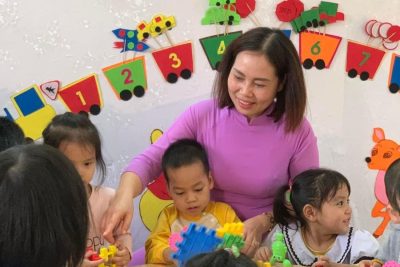 Tuần lễ áo dài chào mừng 8/3