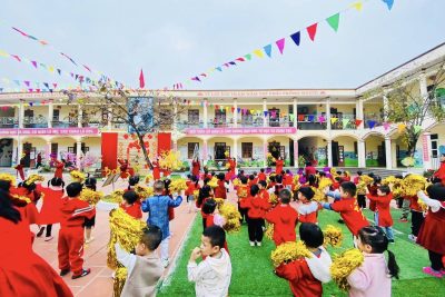 HOẠT ĐỘNG GIAO LƯU TẬP THỂ CỦA CÁC BÉ
